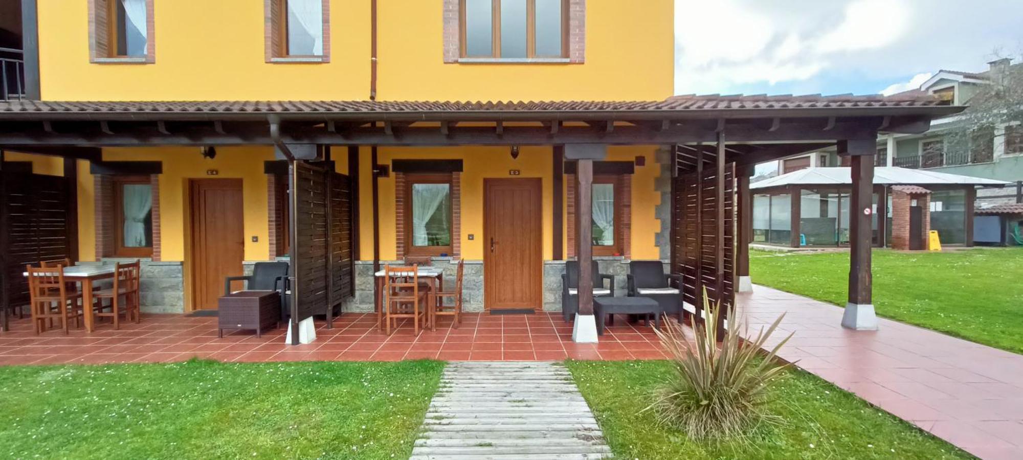 Apartamentos El Castaneu Corao Eksteriør bilde